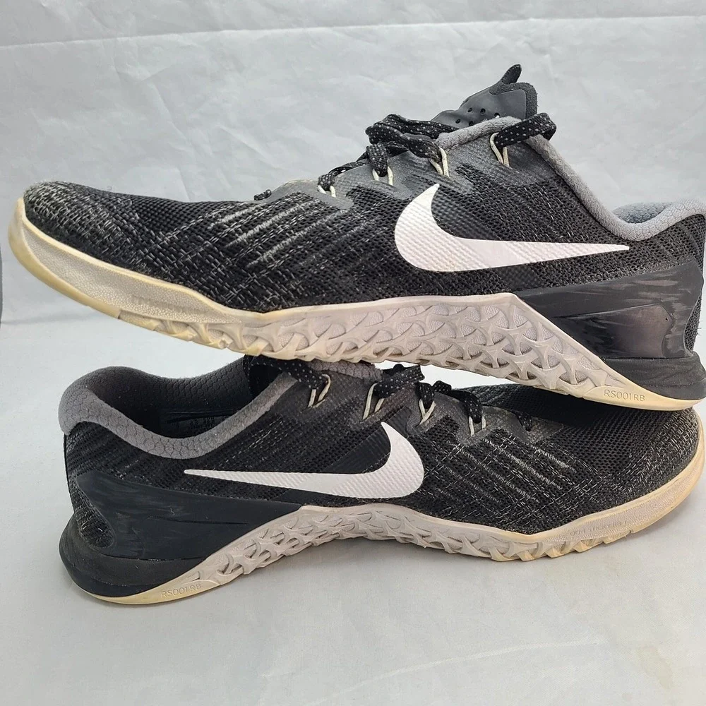 Nike Metcon 3 Womens Size 9 Shoes Black White 849807-001 Crossfit Lifting Runner